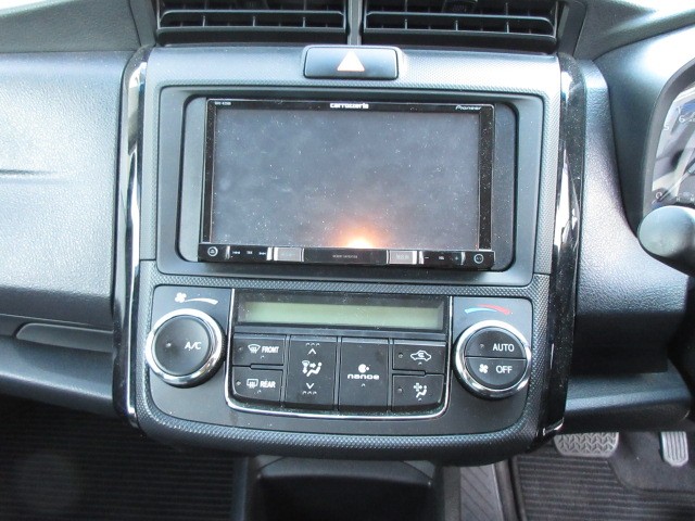 TOYOTA COROLLA AXIO 2017 Image 21