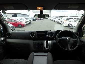 NISSAN NV350 CARAVAN WAGON 2015 Image 5