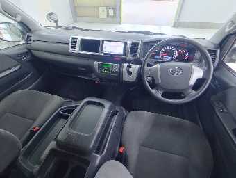 TOYOTA HIACE WAGON 2015 Image 3