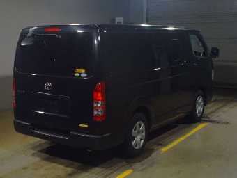 TOYOTA HIACE 2015 Image 2