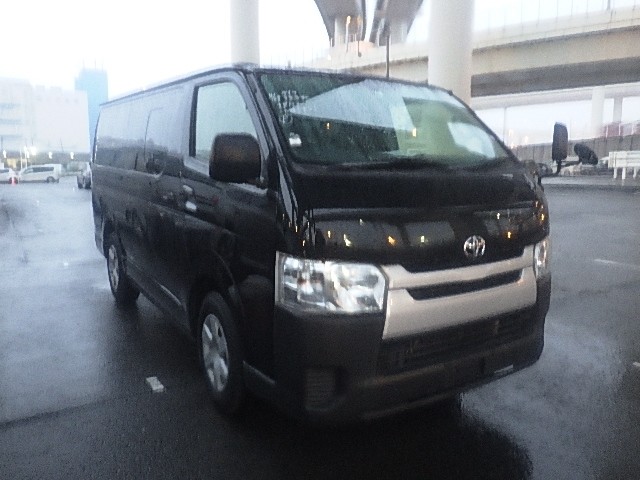 TOYOTA HIACE 2015 Image 23