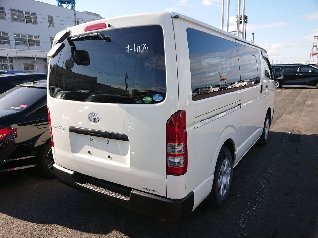 TOYOTA REGIUSACE 2017 Image 22