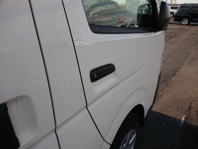 TOYOTA REGIUSACE 2017 Image 44