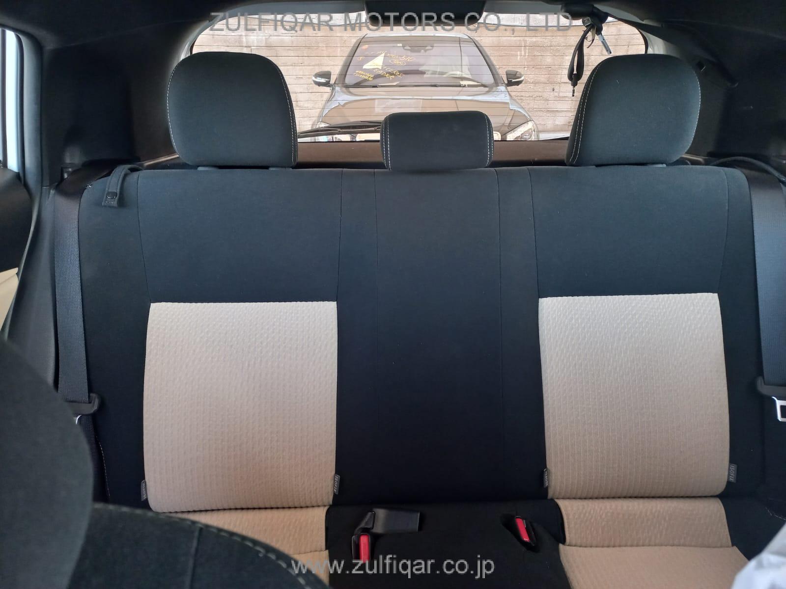 TOYOTA YARIS 2019 Image 23