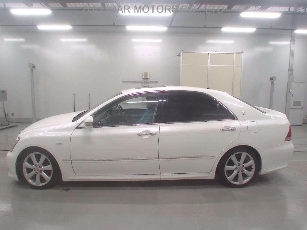 TOYOTA CROWN 2005 Image 4