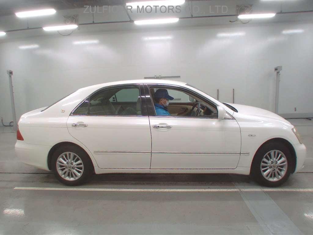 TOYOTA CROWN 2006 Image 3