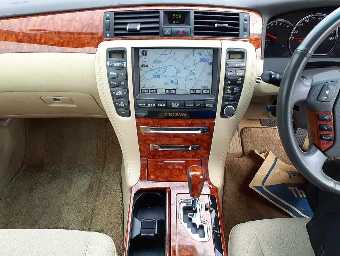 TOYOTA CROWN 2006 Image 9