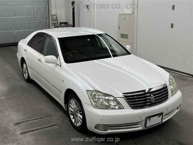 TOYOTA CROWN 2004 Image 1