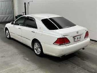 TOYOTA CROWN 2004 Image 2