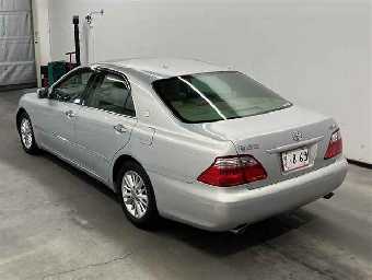 TOYOTA CROWN 2005 Image 2
