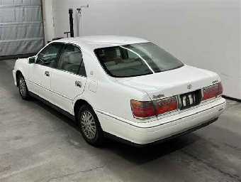 TOYOTA CROWN 2001 Image 2