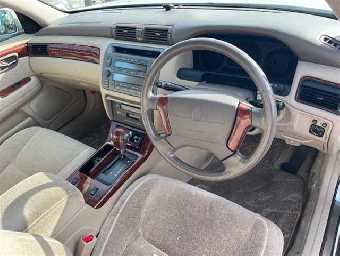 TOYOTA CROWN 2001 Image 3