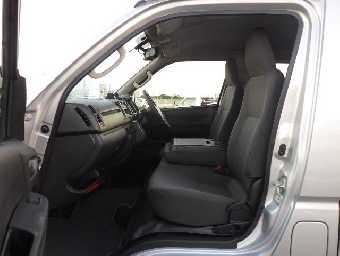 TOYOTA HIACE 2014 Image 15