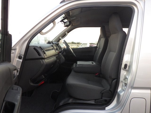 TOYOTA HIACE 2014 Image 23