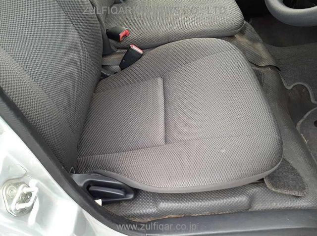 TOYOTA HIACE 2014 Image 8