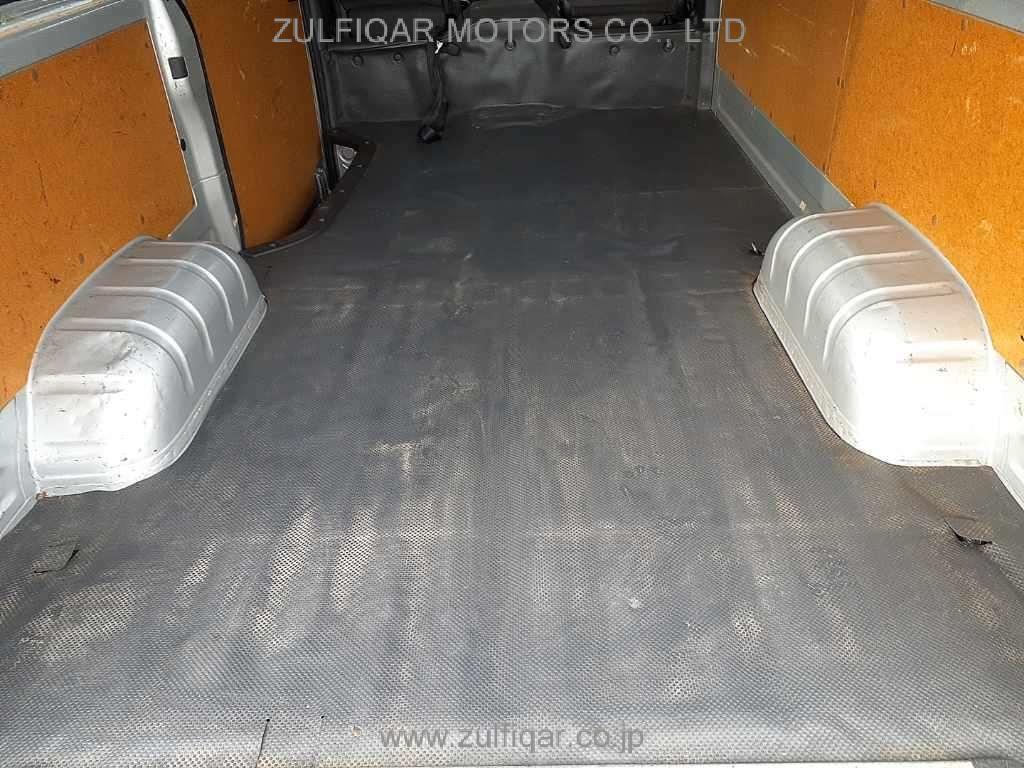 TOYOTA HIACE 2014 Image 9