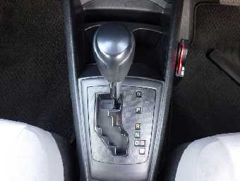 TOYOTA COROLLA AXIO 2017 Image 11