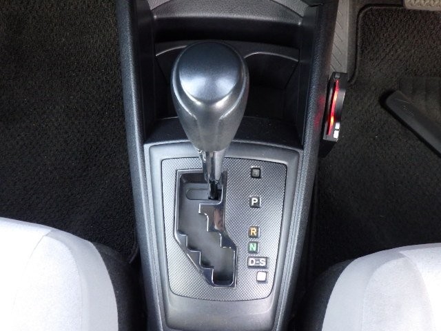 TOYOTA COROLLA AXIO 2017 Image 19