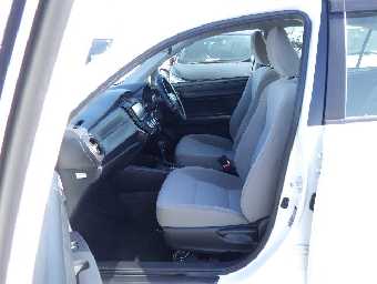 TOYOTA COROLLA AXIO 2017 Image 14