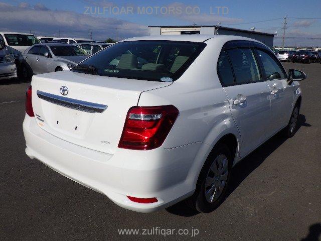 TOYOTA COROLLA AXIO 2017 Image 4