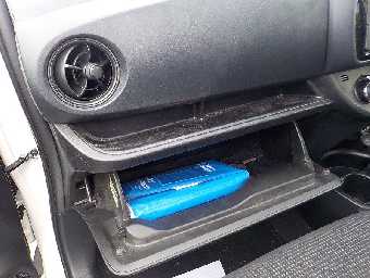 TOYOTA VITZ 2019 Image 17