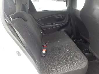 TOYOTA VITZ 2019 Image 19