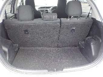 TOYOTA VITZ 2019 Image 20