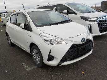 TOYOTA VITZ 2019 Image 22
