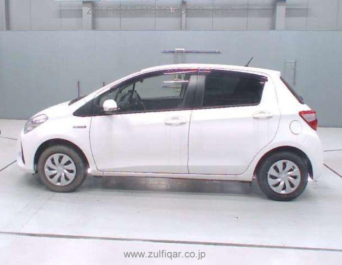 TOYOTA VITZ 2019 Image 4