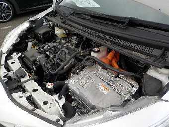 TOYOTA VITZ 2019 Image 26