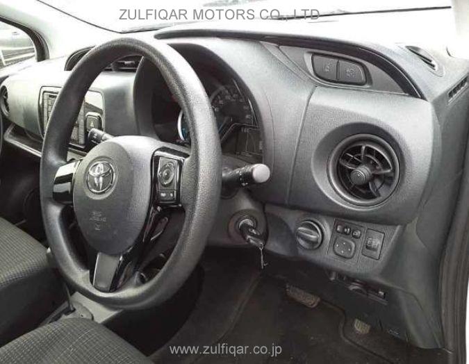TOYOTA VITZ 2019 Image 7