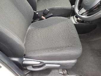 TOYOTA VITZ 2019 Image 8