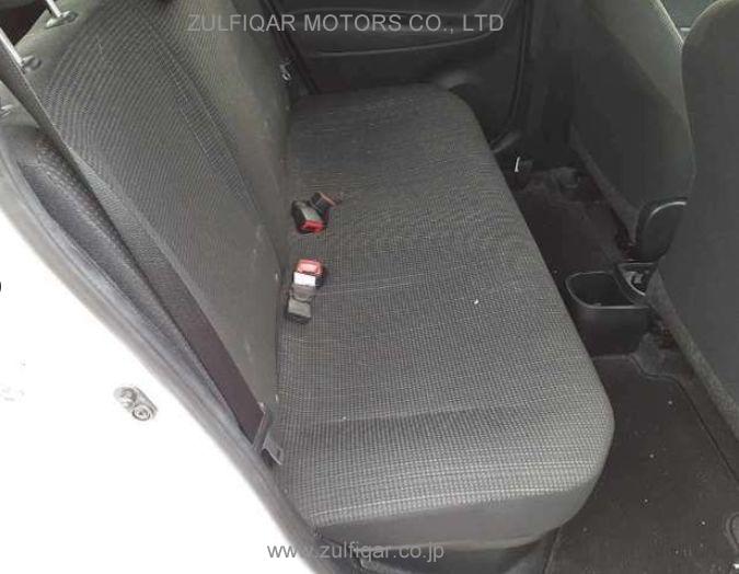 TOYOTA VITZ 2019 Image 10
