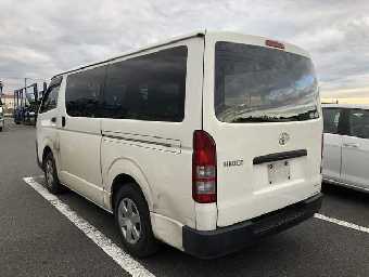 TOYOTA HIACE 2015 Image 8