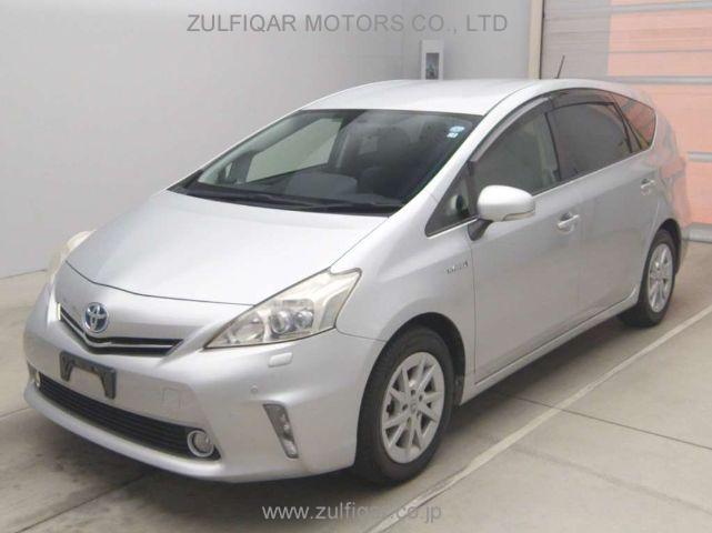 TOYOTA PRIUS ALPHA 2013 Image 1