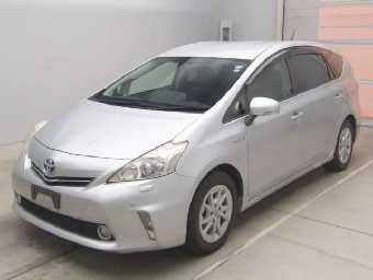 TOYOTA PRIUS ALPHA 2013 Image 1