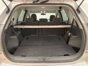 TOYOTA PRIUS ALPHA 2013 Image 10