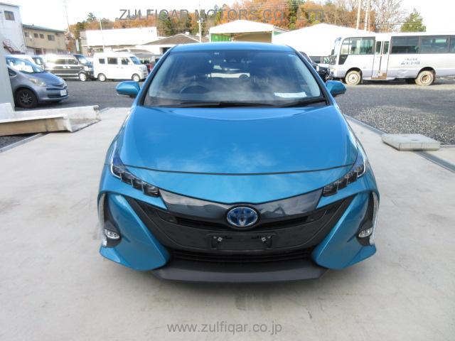 TOYOTA PRIUS PHV 2017 Image 2