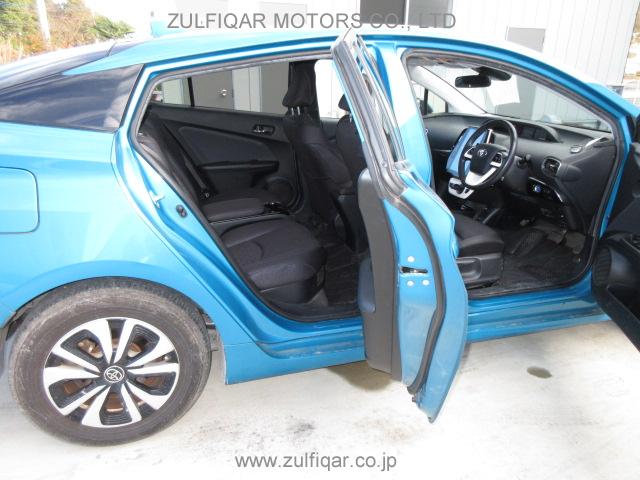 TOYOTA PRIUS PHV 2017 Image 11