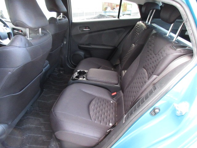 TOYOTA PRIUS PHV 2017 Image 19