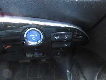 TOYOTA PRIUS PHV 2017 Image 17