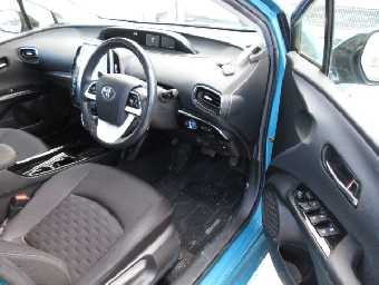 TOYOTA PRIUS PHV 2017 Image 7