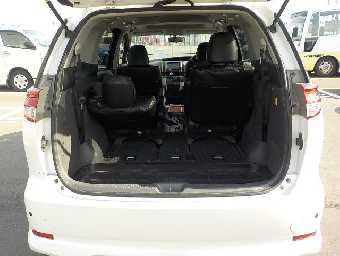 TOYOTA ESTIMA 2012 Image 13