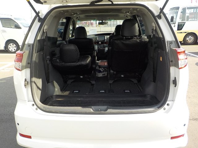 TOYOTA ESTIMA 2012 Image 19