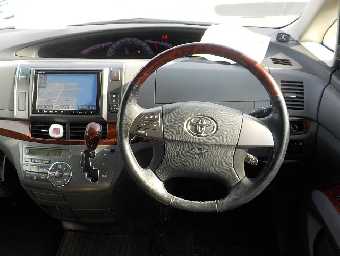 TOYOTA ESTIMA 2012 Image 5