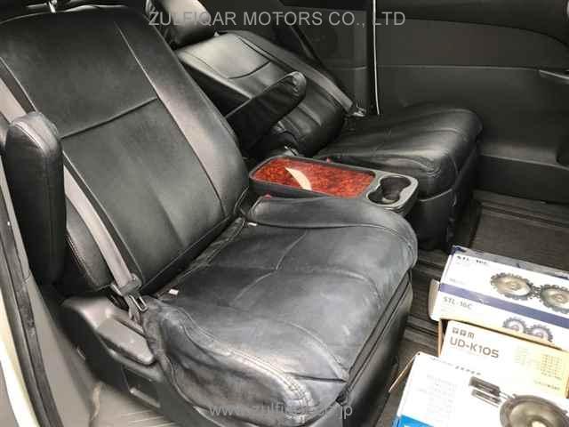 TOYOTA ESTIMA 2012 Image 6