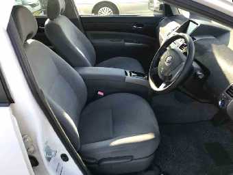 TOYOTA PRIUS 2006 Image 8