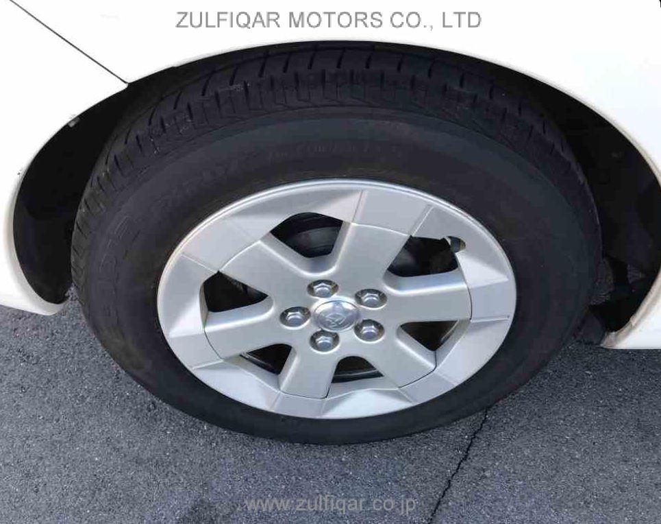 TOYOTA PRIUS 2006 Image 10