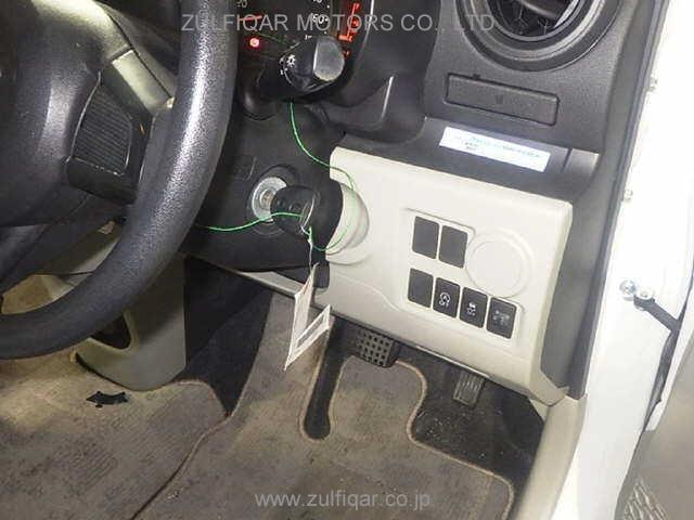 TOYOTA PASSO 2017 Image 7