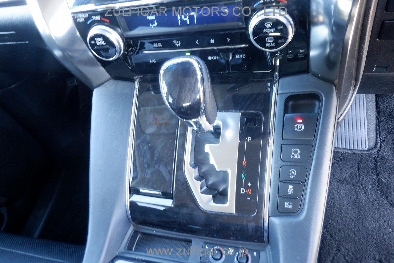 TOYOTA ALPHARD 2019 Image 12
